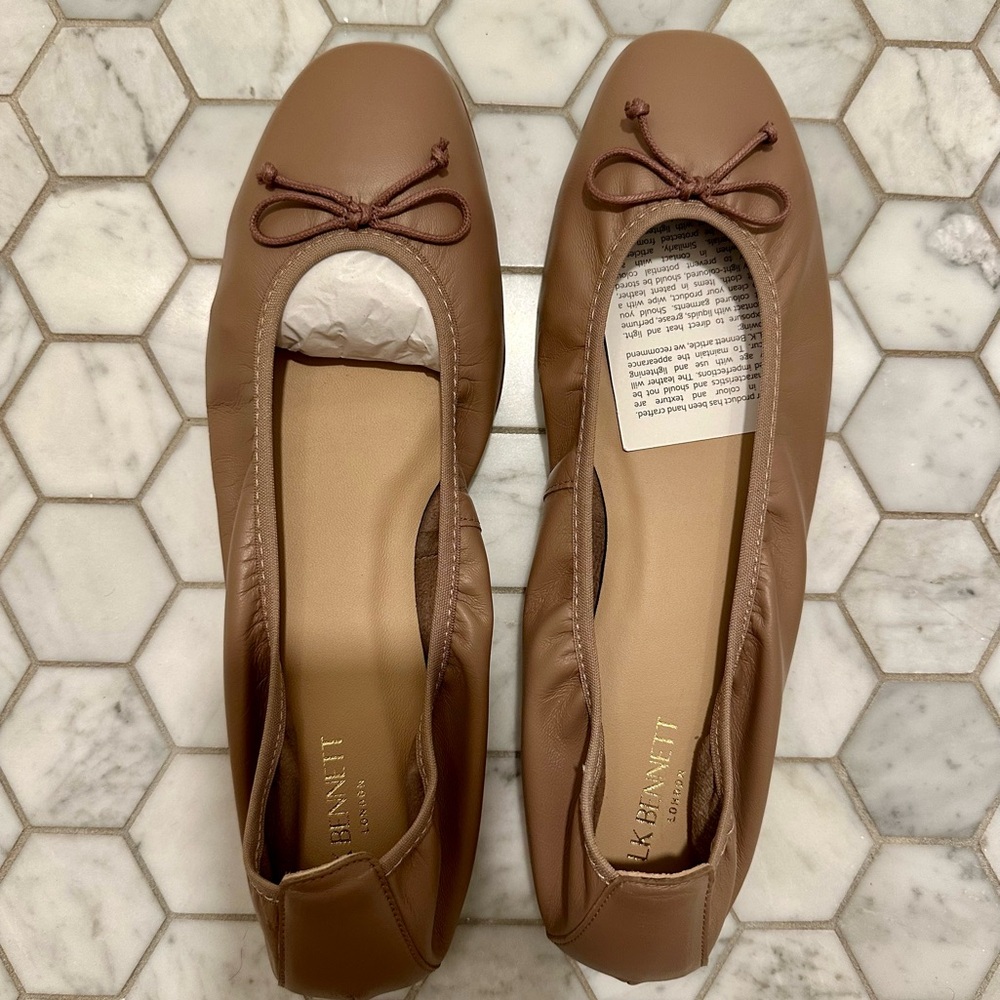 NWT LK Bennett Trilly ballet flats in Mocha